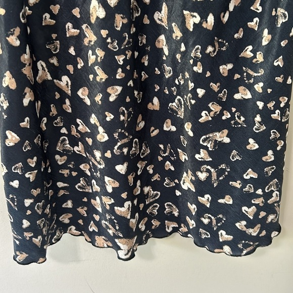 Free People Kendall Satin Slip Midi Skirt Hearts Slip On Valentine Sz XS - Picture 8 of 14